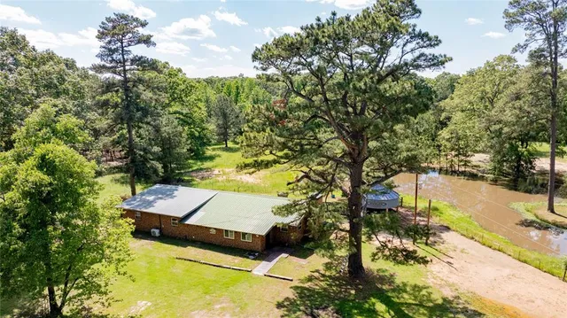 $1,495,000 | 17631 Fm 1159, Clarksville, TX 75426