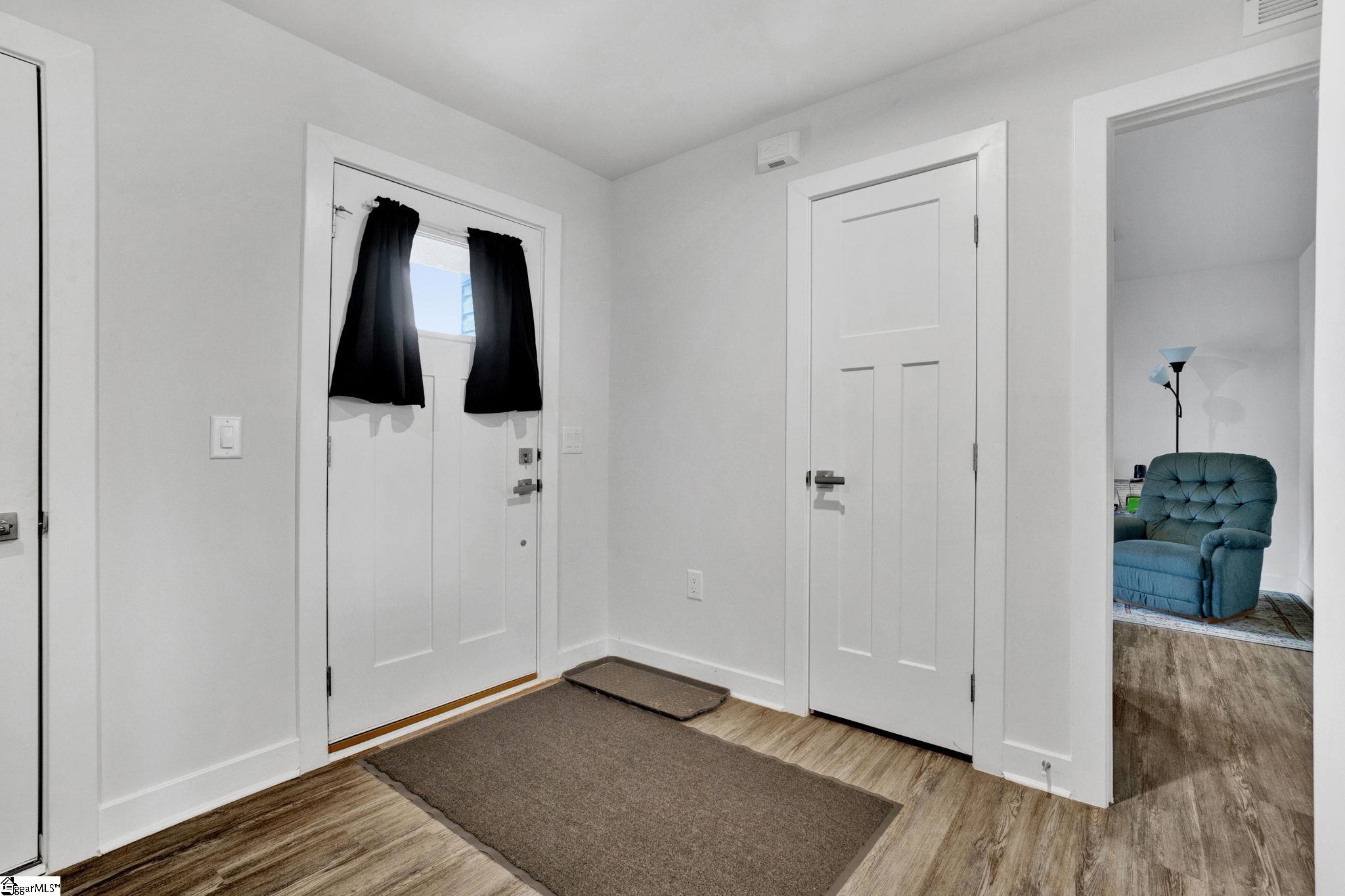 2222 Hemming Way Inman, SC 29349 - Photo 4 of 28 Gallery Image 4