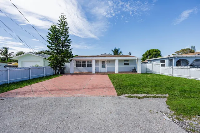 $580,000 | 2578 Kentucky Street, West Palm Beach, FL 33406