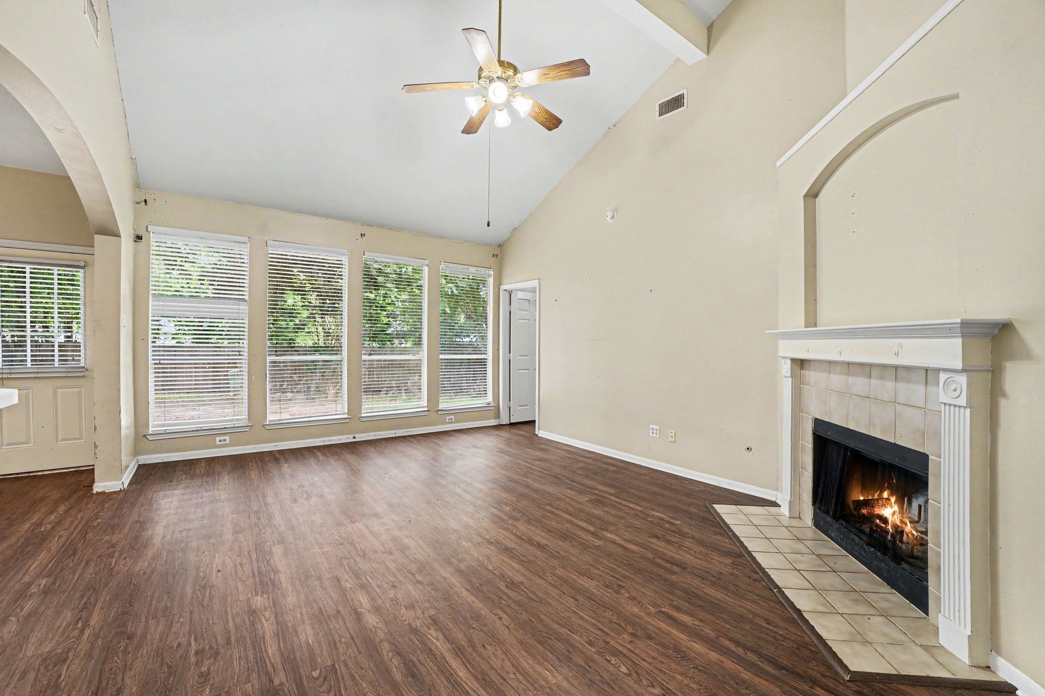 1805 Manor Circle Rosenberg, TX 77471 - Photo 4 of 25