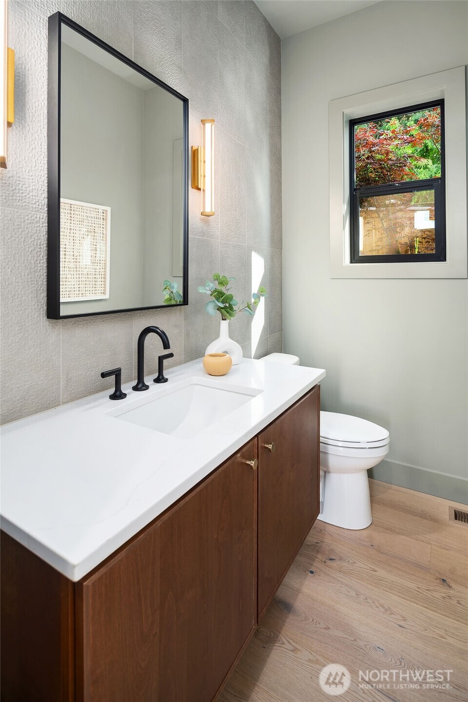 17626 Talbot Road Edmonds, WA 98026 - Photo 24 of 40