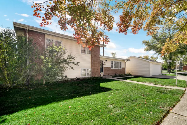 $234,900 | 420 Carey Court, Chicago Heights, IL 60411