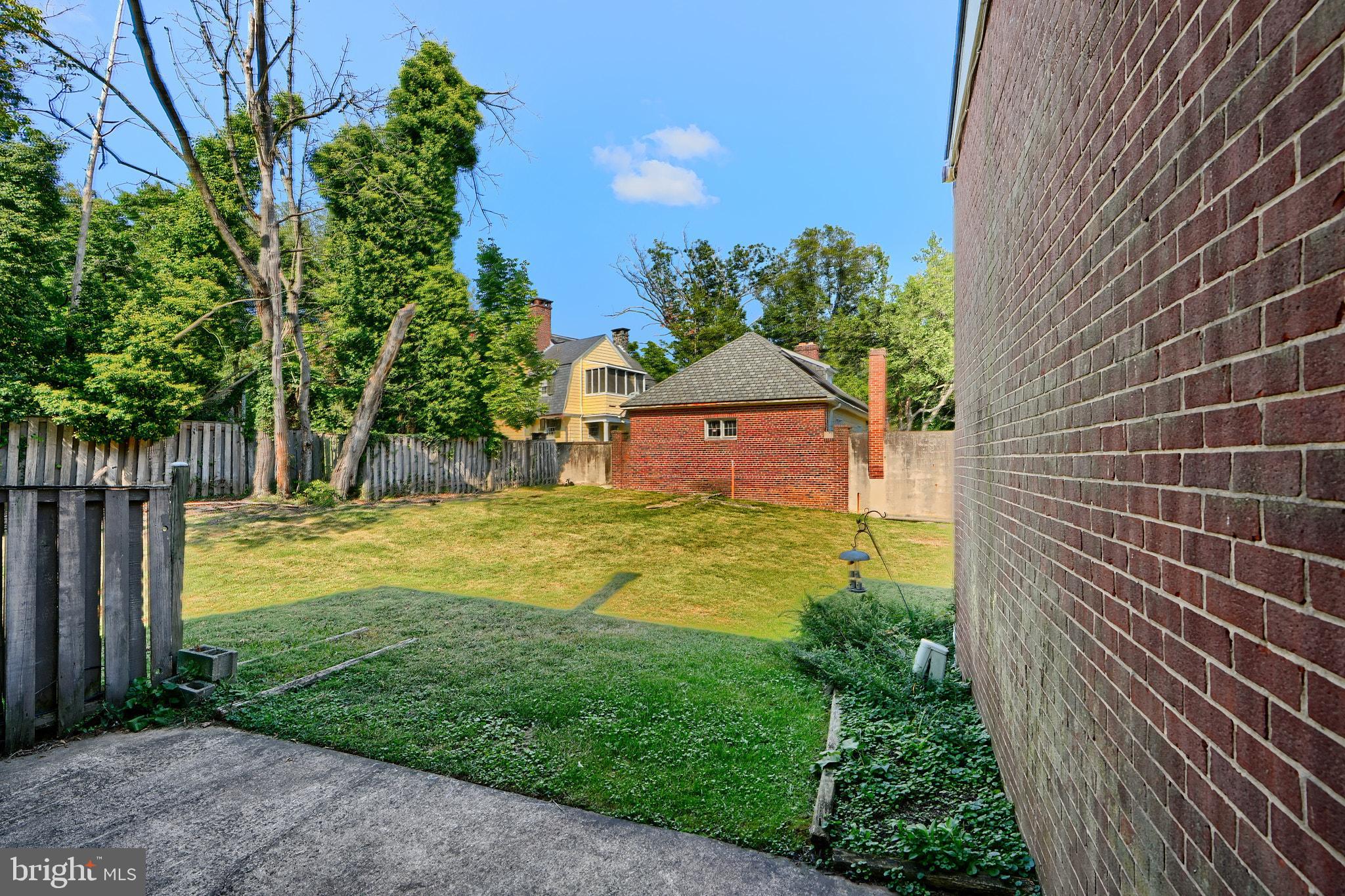 1903 Greenberry Road Baltimore, MD 21209 - Photo 18 of 42