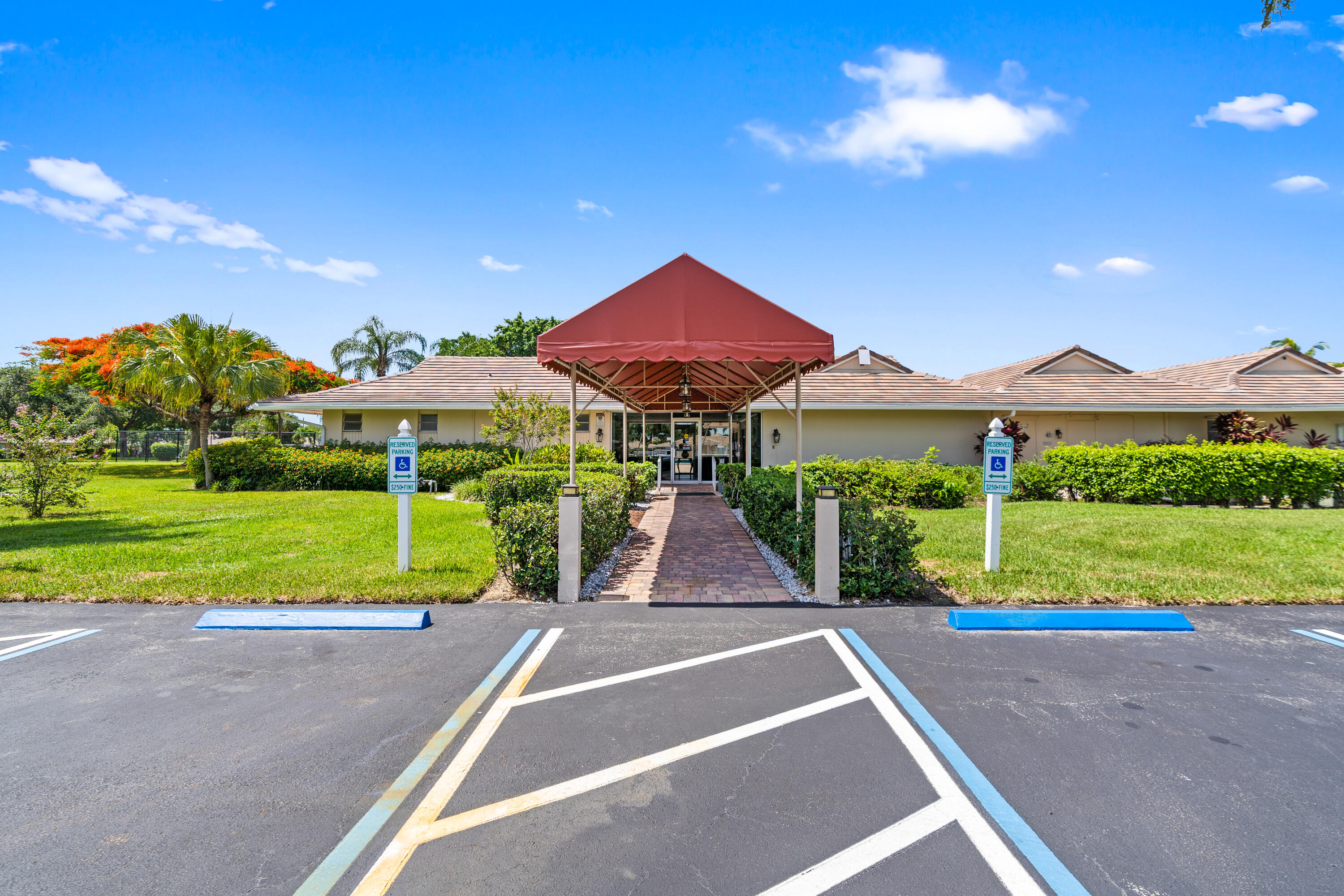 8666 Bella Vista Drive, Unit 111 Boca Raton, FL 33433 - Photo 32 of 44 DSC07844