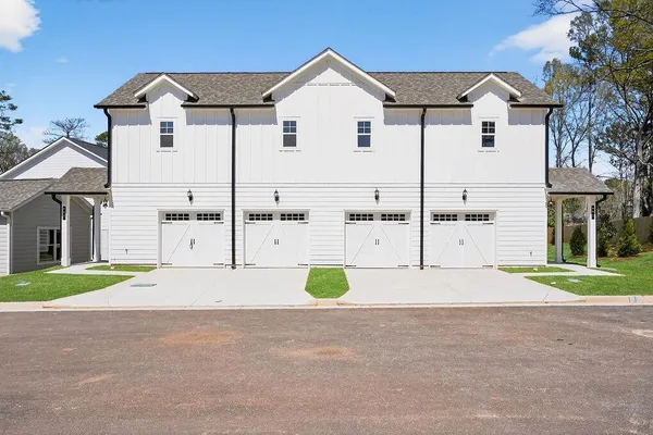 $297,813 | 185 Bartow Street, McRae-Helena, GA 31037