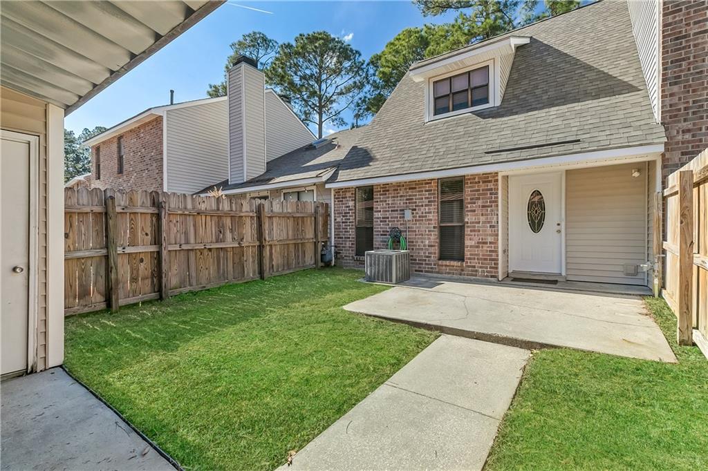 302 Pine Ridge Street East Mandeville, LA 70448 - Photo 2 of 18 Gallery Image 2
