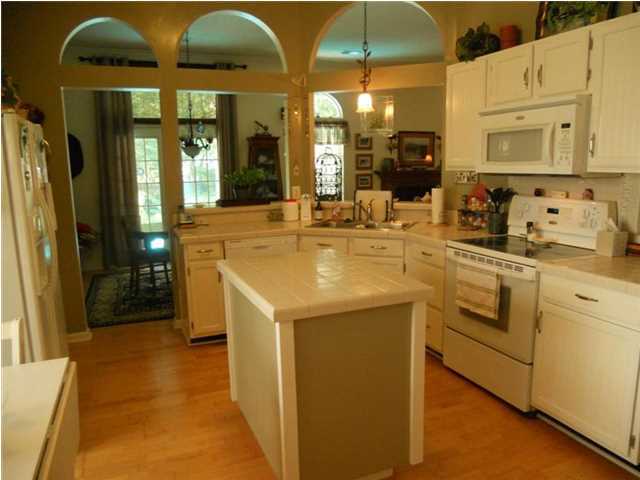 136 Whaler Road Summerville, SC 29485 - Photo 3 of 13 Additional Photo