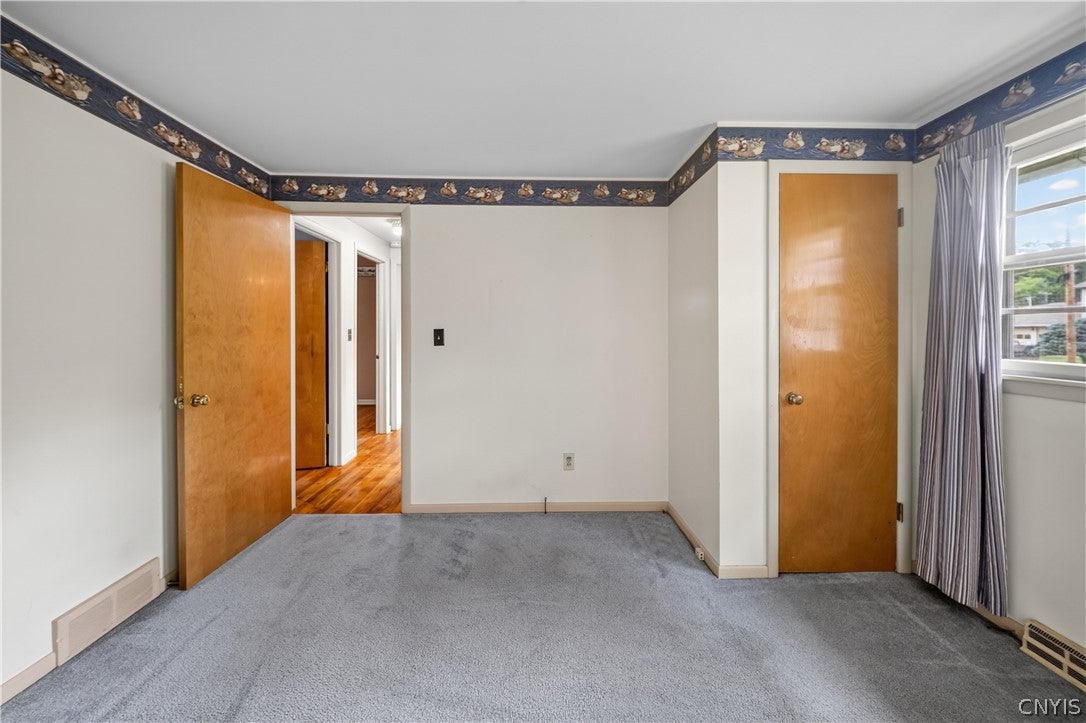 117 Suffolk Road Syracuse, NY 13219 - Photo 16 of 28 Gallery Image 16