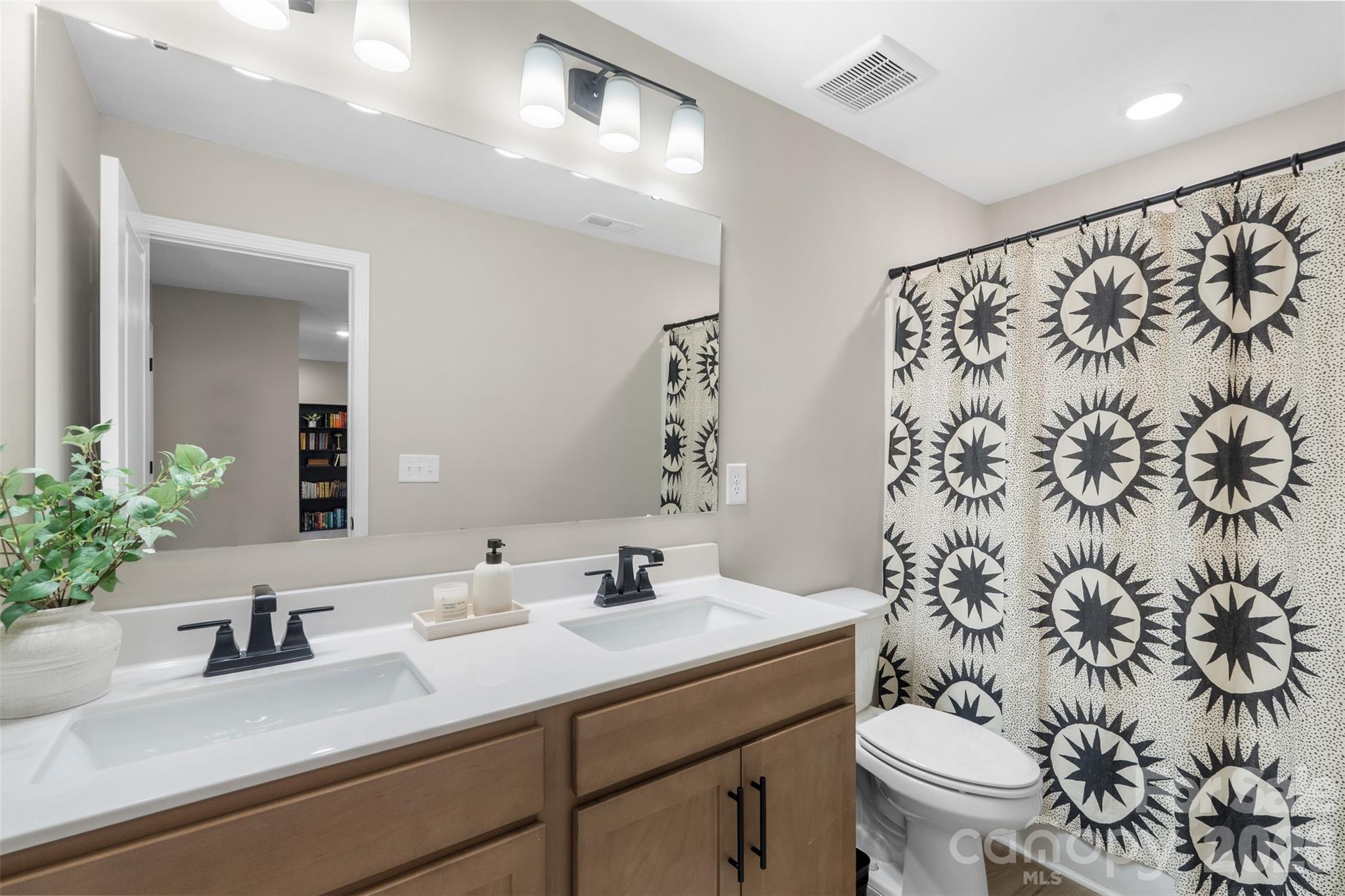 2011 Frangrans Lane Fort Mill, SC 29707 - Photo 32 of 35