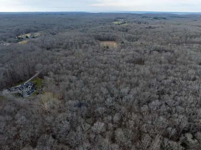 a view of a dry field