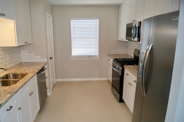 $1,675 | 3322 Sycamore Springs Drive, Houston, TX 77339