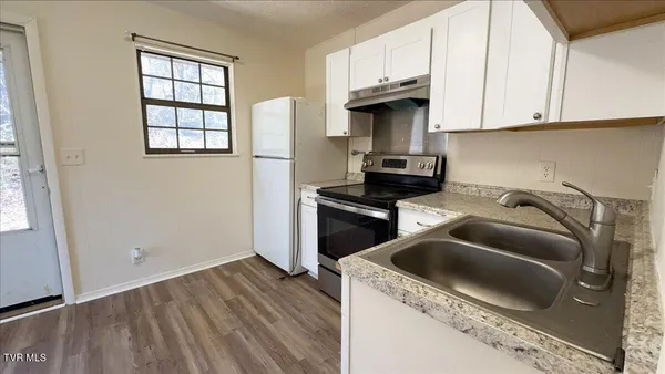 $1,000 | 241 Parker Street, Unit 1, Kingsport, TN 37664