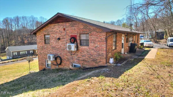 $1,000 | 241 Parker Street, Unit 1, Kingsport, TN 37664