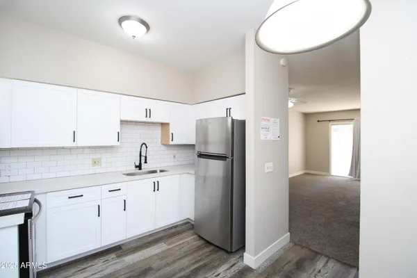 $925 | 2807 East Paradise Lane, Unit 102, Phoenix, AZ 85032