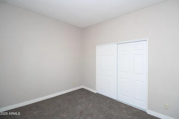 $925 | 2807 East Paradise Lane, Unit 102, Phoenix, AZ 85032