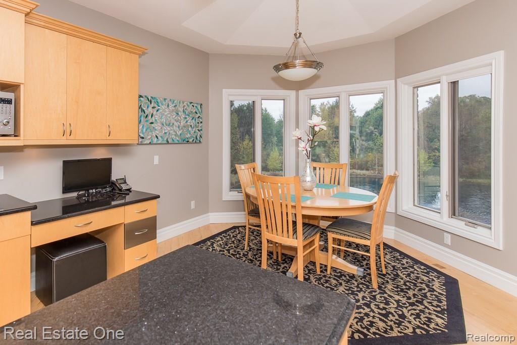 1832 Rochester Road Oakland, MI 48363 - Photo 18 of 62