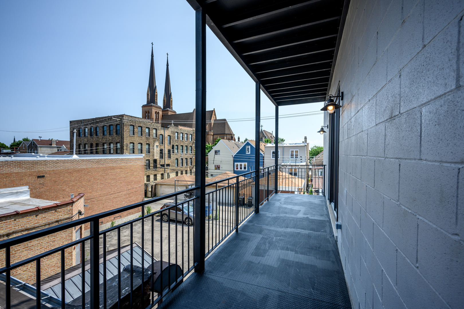 2135 West Cermak Road, Unit 2S Chicago, IL 60608 - Photo 18 of 22 Gallery Image 18