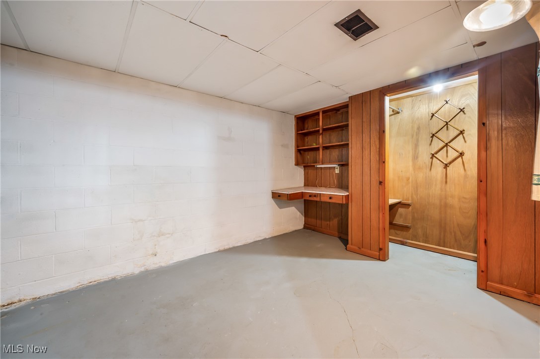 3210 Oser Road Norton, OH 44203 - Photo 44 of 47 Basement featuring built in desk