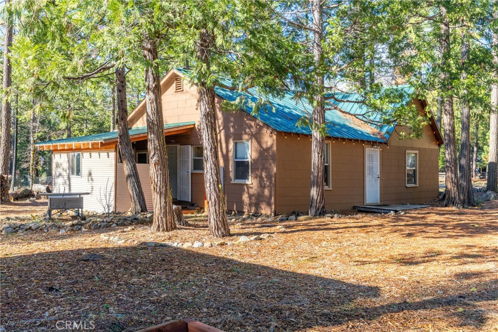 7554 Humboldt Road Butte Meadows, CA 95942 - Photo 21 of 41 a view of house with snow on the background