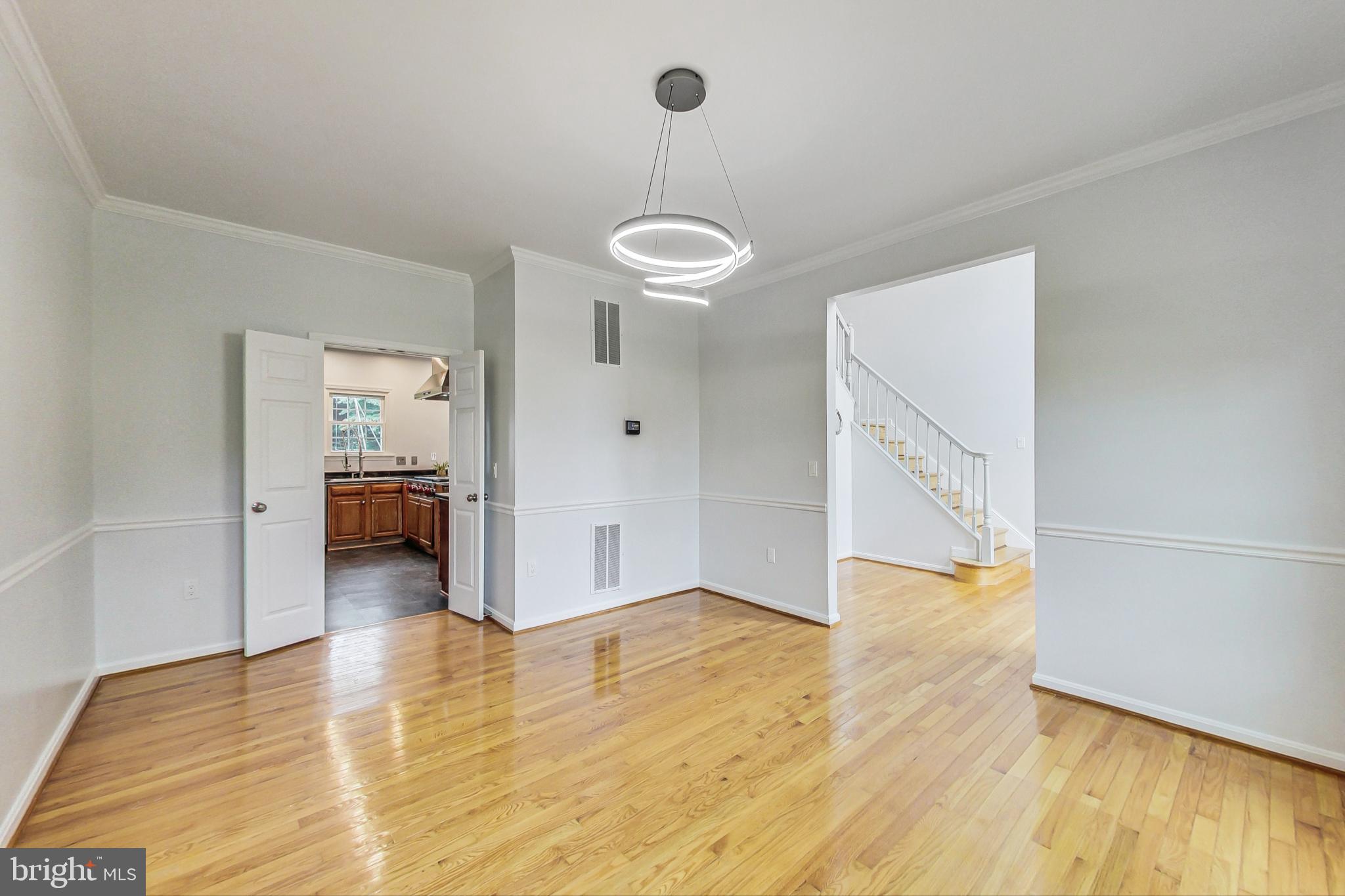 9300 Huntmaster Road Gaithersburg, MD 20882 - Photo 11 of 60