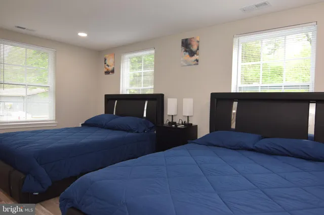 a view of backyard with trees