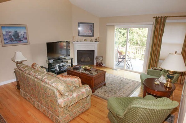7 Strawberry Lane, Unit G Hudson, MA 01749 - Photo 9 of 28