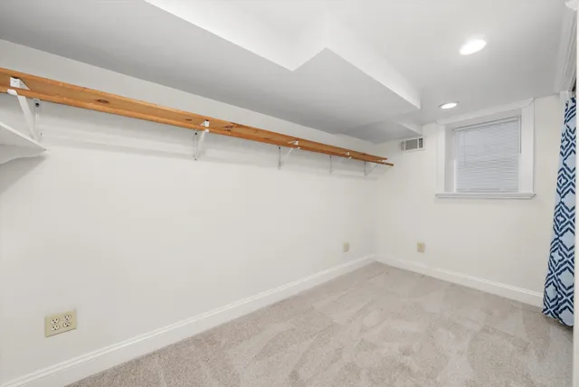 $2,290 | 2512 Salem Boulevard, Zion, IL 60099