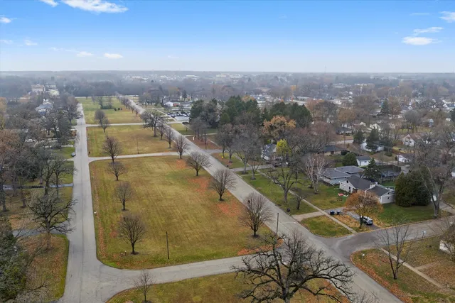 $2,290 | 2512 Salem Boulevard, Zion, IL 60099