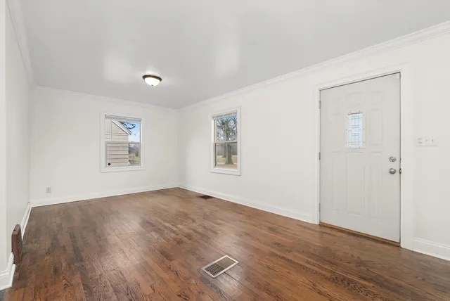 $2,290 | 2512 Salem Boulevard, Zion, IL 60099