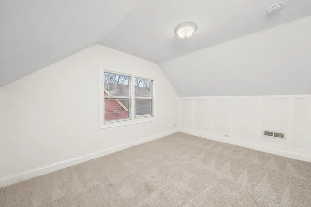 $2,290 | 2512 Salem Boulevard, Zion, IL 60099