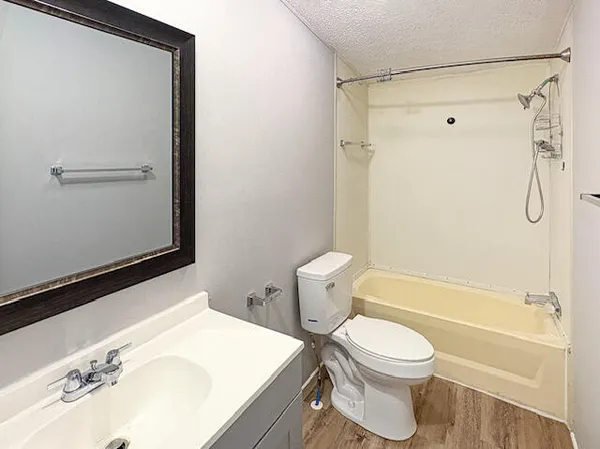 $45,000 | 20101 Tamarack Drive, Howard City, MI 49329