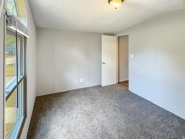 $45,000 | 20101 Tamarack Drive, Howard City, MI 49329