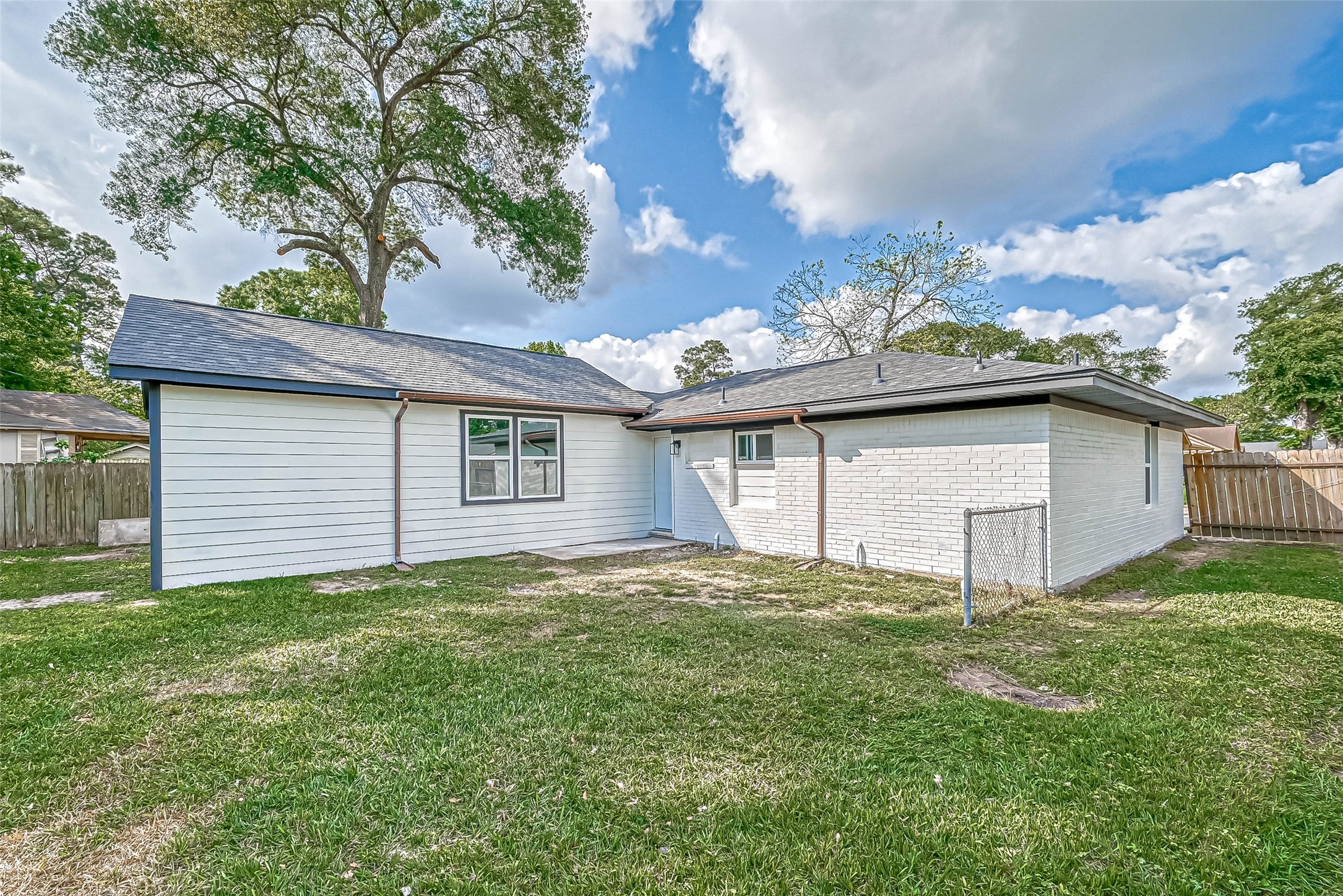 5838 Reed Road Houston, TX 77033 - Photo 18 of 19