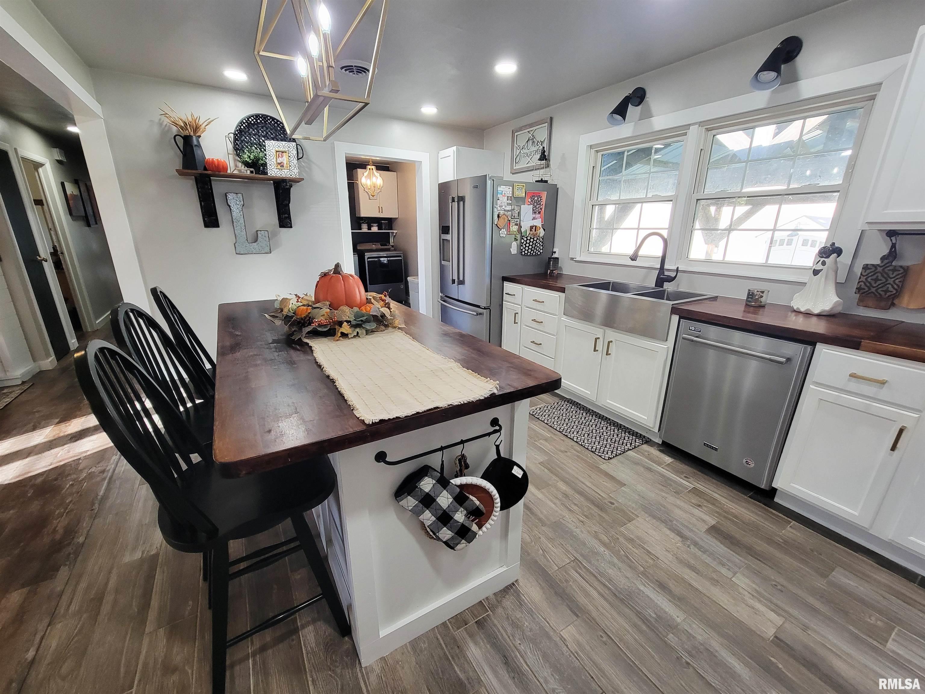 616 Seminary Street Flora, IL 62839 - Photo 18 of 86