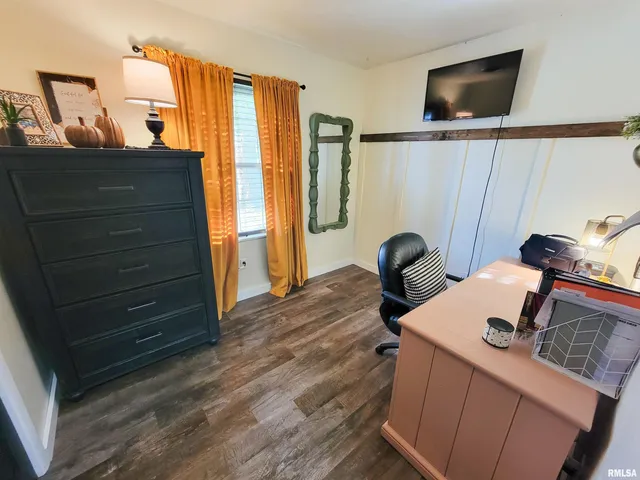 $150,000 | 616 Seminary Street, Flora, IL 62839