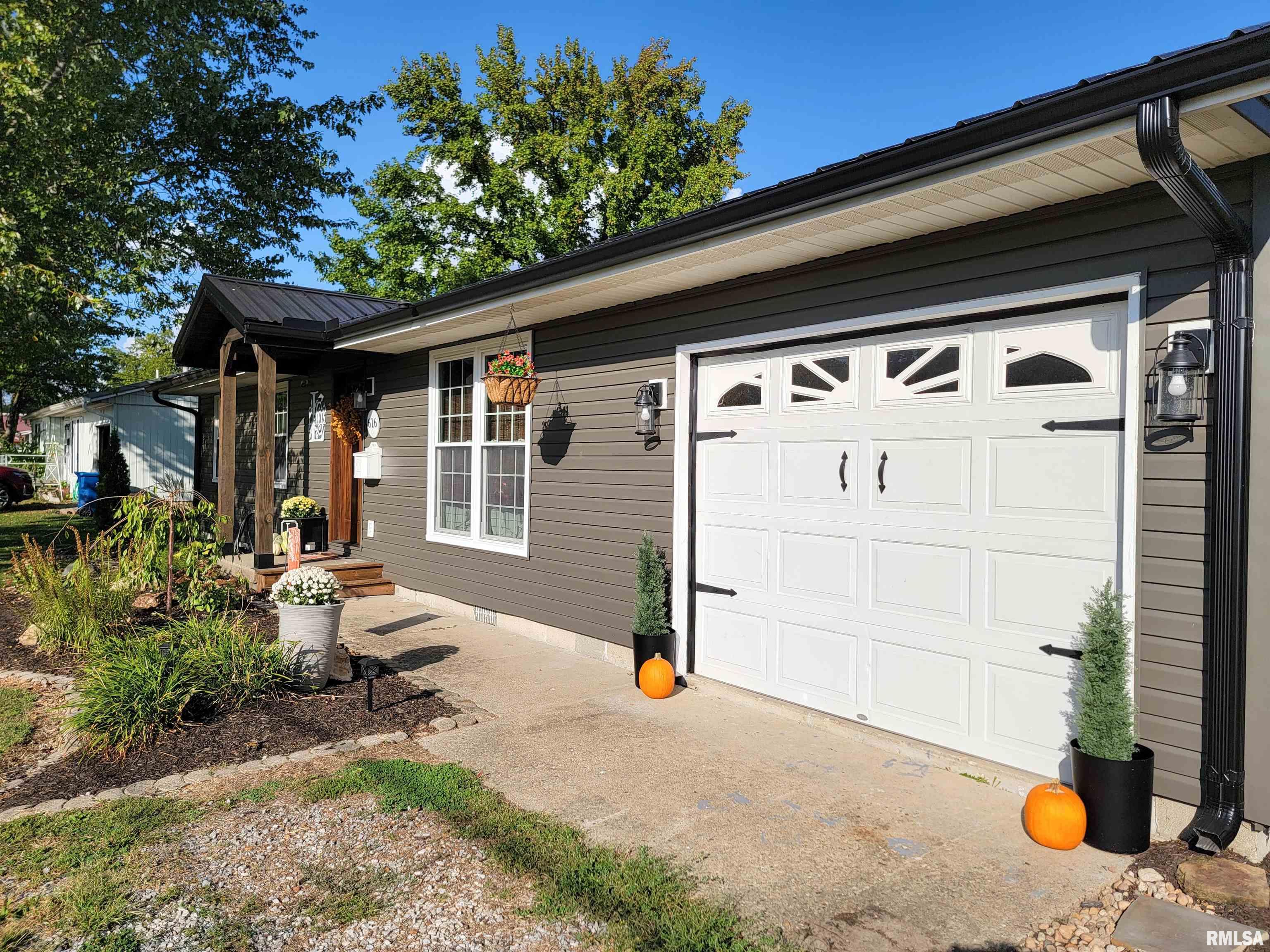 616 Seminary Street Flora, IL 62839 - Photo 7 of 86