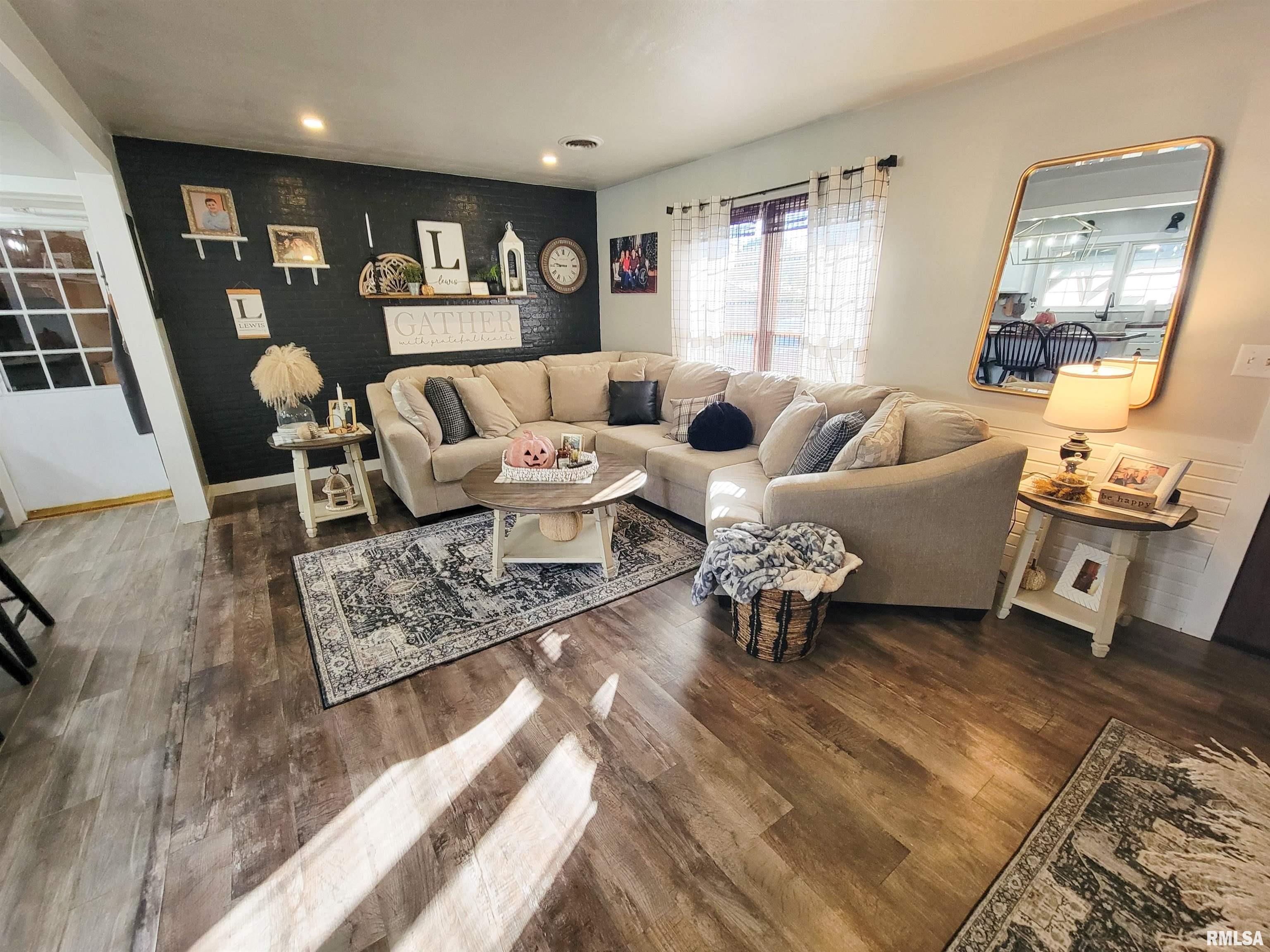 616 Seminary Street Flora, IL 62839 - Photo 10 of 86