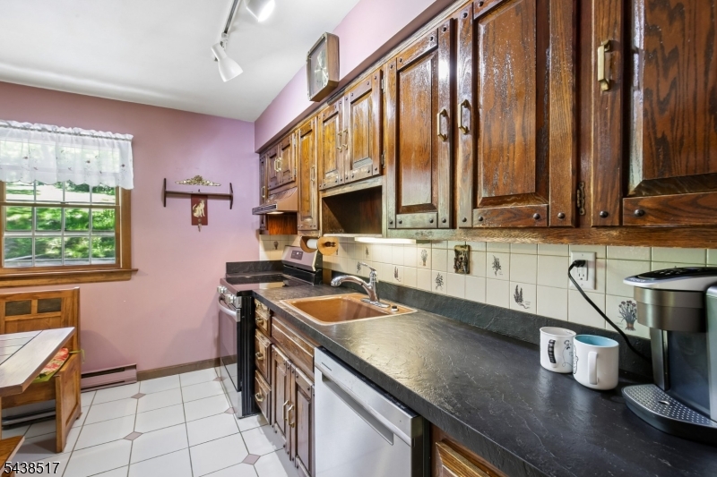 79 Stillwater Road Newton, NJ 07860 - Photo 12 of 50