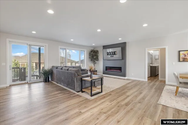 $895,000 | 4446 East 25th Street, Casper, WY 82609