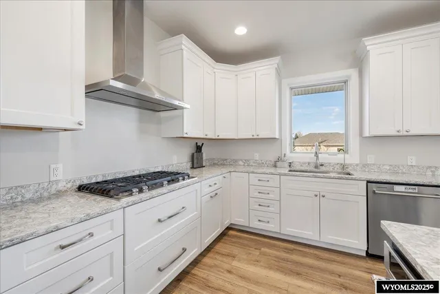 $895,000 | 4446 East 25th Street, Casper, WY 82609