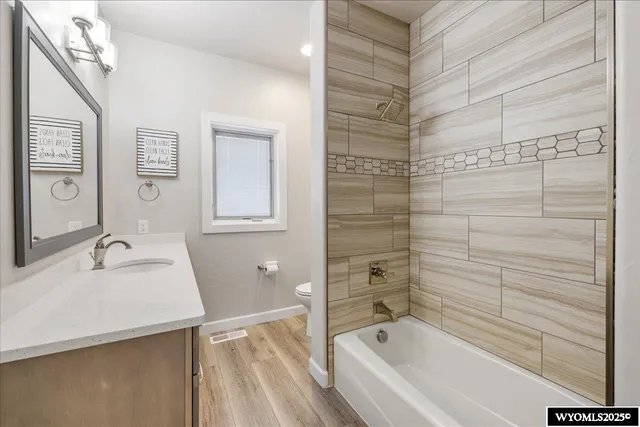 $895,000 | 4446 East 25th Street, Casper, WY 82609