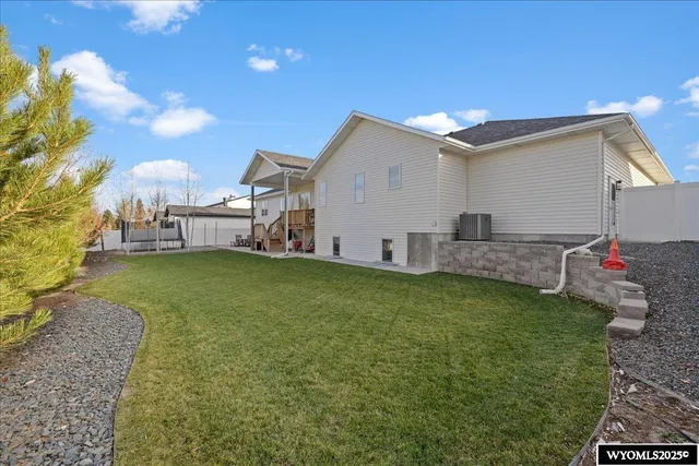 $895,000 | 4446 East 25th Street, Casper, WY 82609
