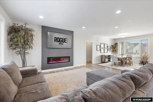 $895,000 | 4446 East 25th Street, Casper, WY 82609