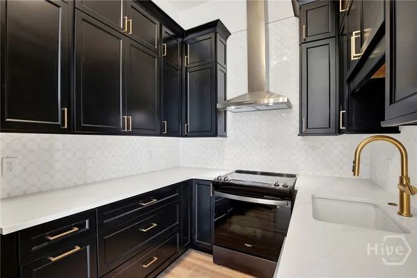 $2,800 | 804 Drayton Street, Unit 1, Savannah, GA 31401
