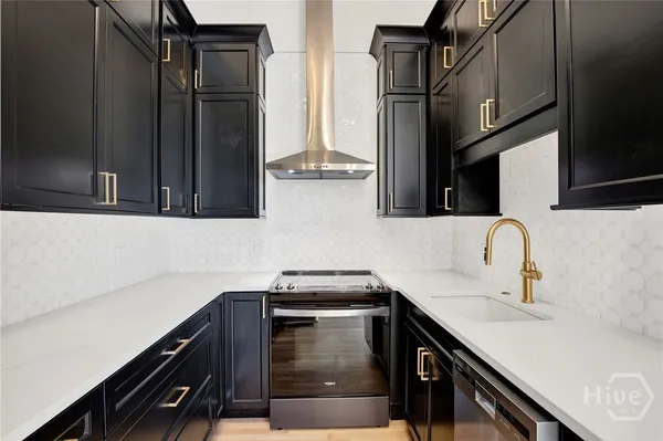 $2,800 | 804 Drayton Street, Unit 1, Savannah, GA 31401