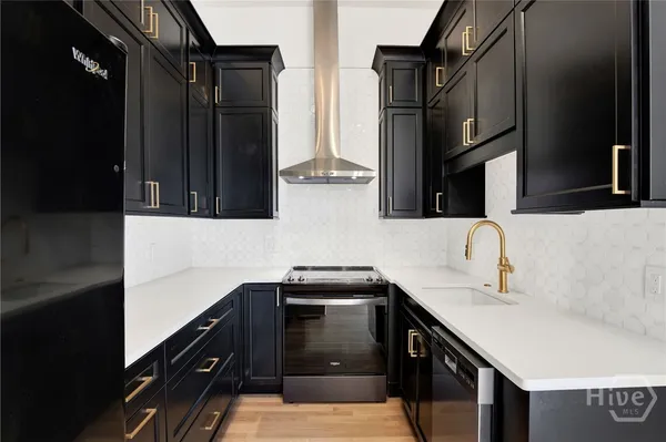 $2,800 | 804 Drayton Street, Unit 1, Savannah, GA 31401