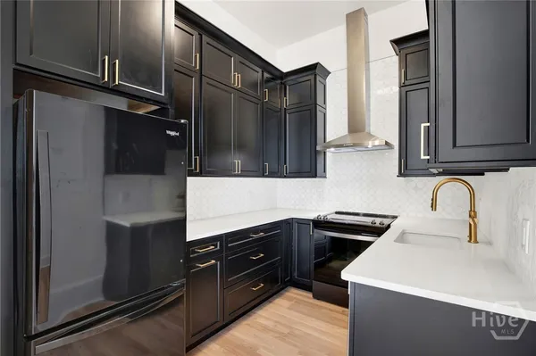 $2,800 | 804 Drayton Street, Unit 1, Savannah, GA 31401