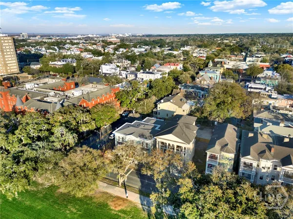 $2,800 | 804 Drayton Street, Unit 1, Savannah, GA 31401