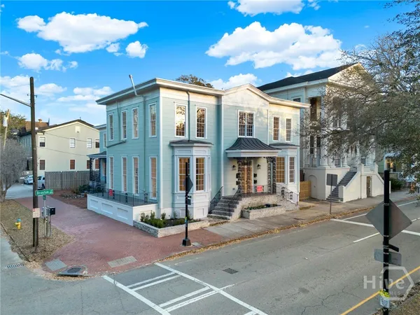 $2,800 | 804 Drayton Street, Unit 1, Savannah, GA 31401