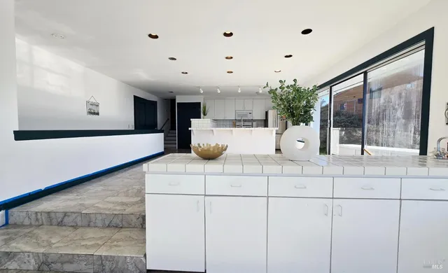 $1,680,000 | 14800 Navarro Way, Manchester, CA 95459